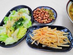 -龙记桂林米粉(财满街店)