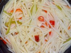 酸辣土豆丝-东方亚克西餐厅(西康路店)