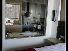 -上海松江假日酒店