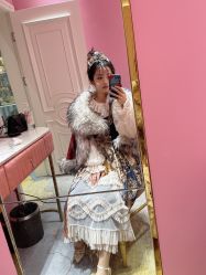 -艾米丽婚纱礼服