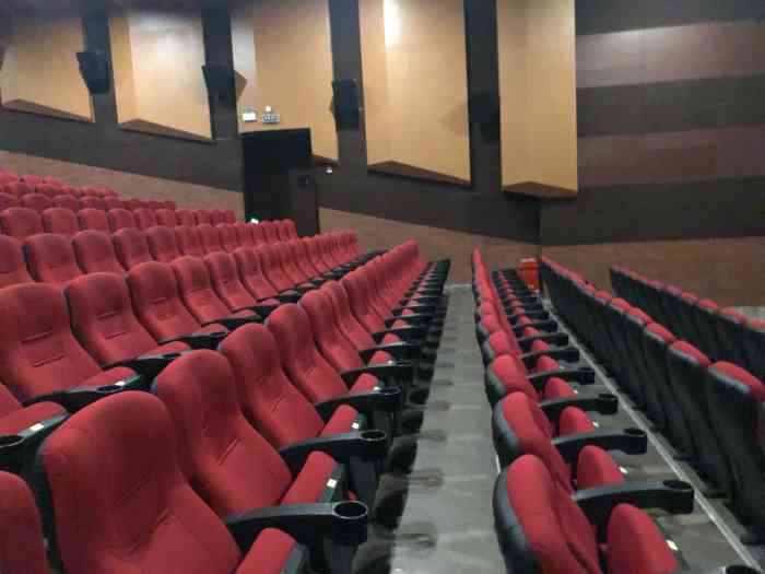 大地影院(上海弘基广场店)-"便宜方便,档次一般般,适合学生朋友.