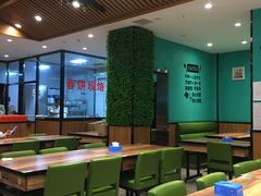 大堂-合合春饼·酱骨·东北菜(潘家园店)