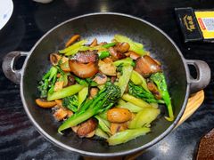 西兰花炒蘑菇-简小舍·民间手艺菜(武昌江滩店)