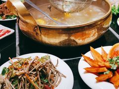 -潮汕三宝鲜牛肉火锅