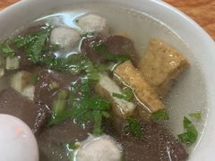 -松树干拌面店