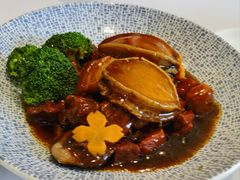 鲍鱼红烧肉-奕景酒家· 专注大连海鲜30年(星海广场店)