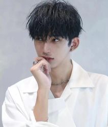 -十六番发型师事务所