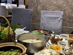 -煲王粤菜餐厅(中侨中心店)