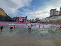 -四季贵州·山地温泉水世界