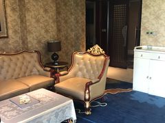 -锦龙国际酒店(天津奥体中心华苑地铁站店)