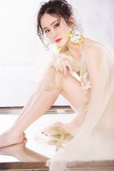 -onlygirl摄影美学馆高端定制(江滩店)