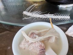 -洪平血旺椒麻鸡雅鱼饭店(熊猫大道店)