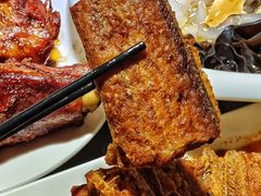 -靠山屯东北农家菜(八龙桥雅苑店)