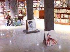 -新华书店(印象城店)