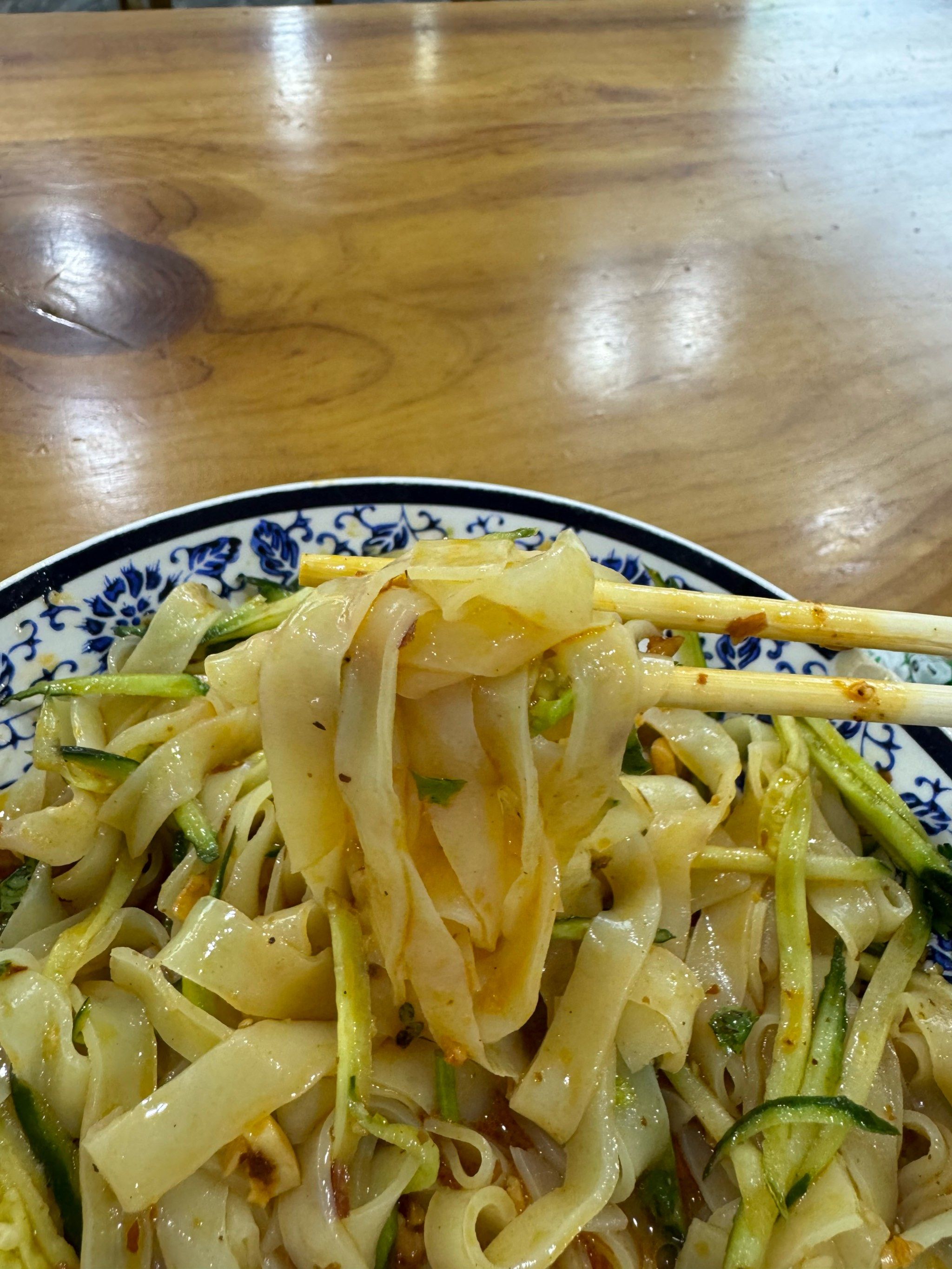 鸡公煲家的红油凉皮