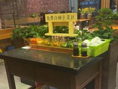 -呷佬·长沙手工米粉(金沙江路店)