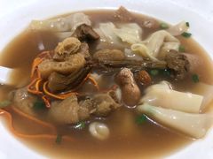 竹荪松茸炖鸡鲜虾蟹籽抄手-37号老院坝抄手(马王庙37号院店)