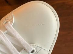 -京伟修鞋洗鞋奢侈品皮具护理店