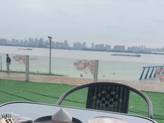 -游心咖啡(青山滨江店)