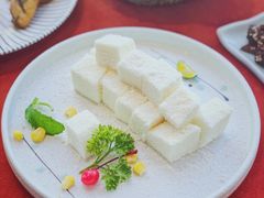 椰香牛奶布丁-赵小姐丨新中餐(曲江店)