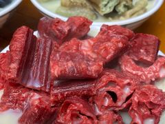-李与白包子铺(桐梓林店)