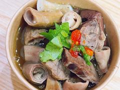 猪红牛杂-岭南第一锅(萝岗万达店)