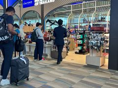 -王权免税店(普吉机场店)