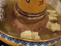 -毛辣果·贵州红酸汤牛肉火锅(西单店)