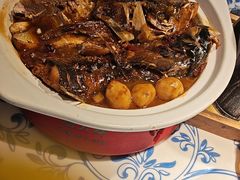 -卢大鲜鱼头捞饭(美利广场店)