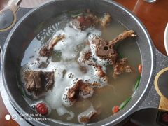 -亿诣蝎府炸酱面羊蝎子火锅(酷车小镇店)