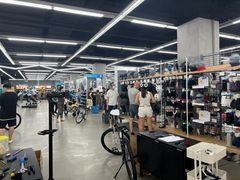 -迪卡侬(徐泾店)