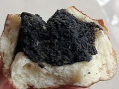 黑芝麻碱水-雀食面包店(钟楼店)