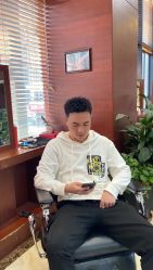 -尼特斯男士发型馆