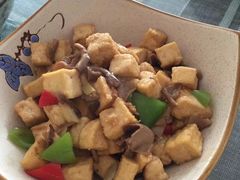 -天天向上素食餐厅(五台山店)