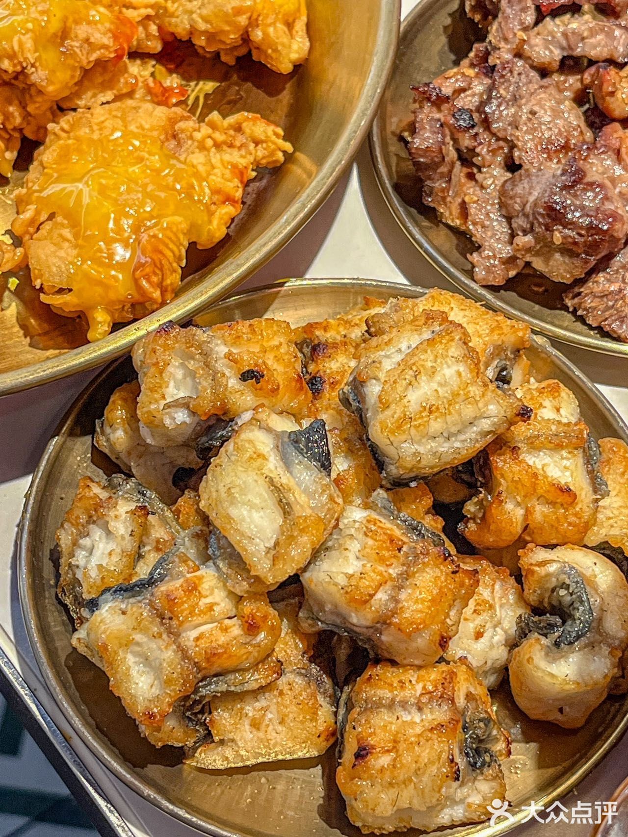 吃来吃去炭烤活鳗鱼还是他家的jujuju好吃