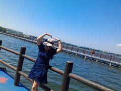 -鹅湖玫瑰文化园
