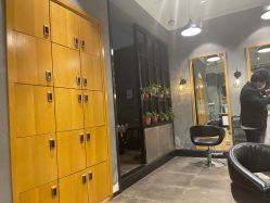 -时尚殿堂明星门店