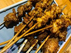 香辣鸡翅-小俩口烧烤东北菜(双井店)