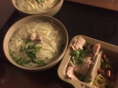 -亮亮面馆(经六路店)