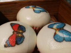 蝴蝶金汁流沙包-广东道至正餐厅(区庄店)