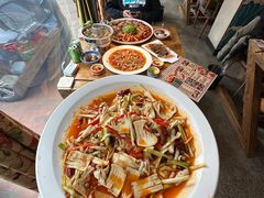 -麻辣总动员·川派海鲜·现炒浇头面·自贡菜(五彩城店)