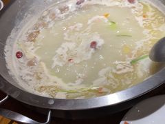 -佬土鹅肠火锅(中建大观店)