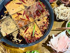 -正南齊北重庆老火锅(光华村直营店)