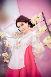 点击看大图 -九月鹰飞汉服摄影工作室