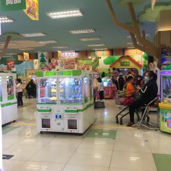 -莫莉幻想儿童乐园(武汉经开永旺店)