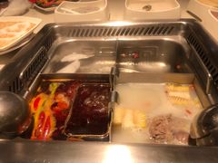 -海底捞火锅鲜切牛肉主题店(长寿路店)