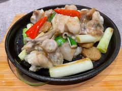葱姜啫啫牛蛙-香港百合居(LCM置汇旭辉广场店)