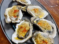 -蚝哥花姐湛江烤生蚝(美丽湾市场店)