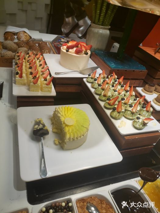 松咖啡自助餐厅·松北香格里拉图片