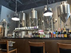 -HUZI虎滋精酿餐吧(京西大悦城店)